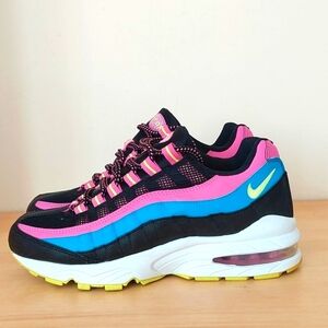 Nike air max sneakers